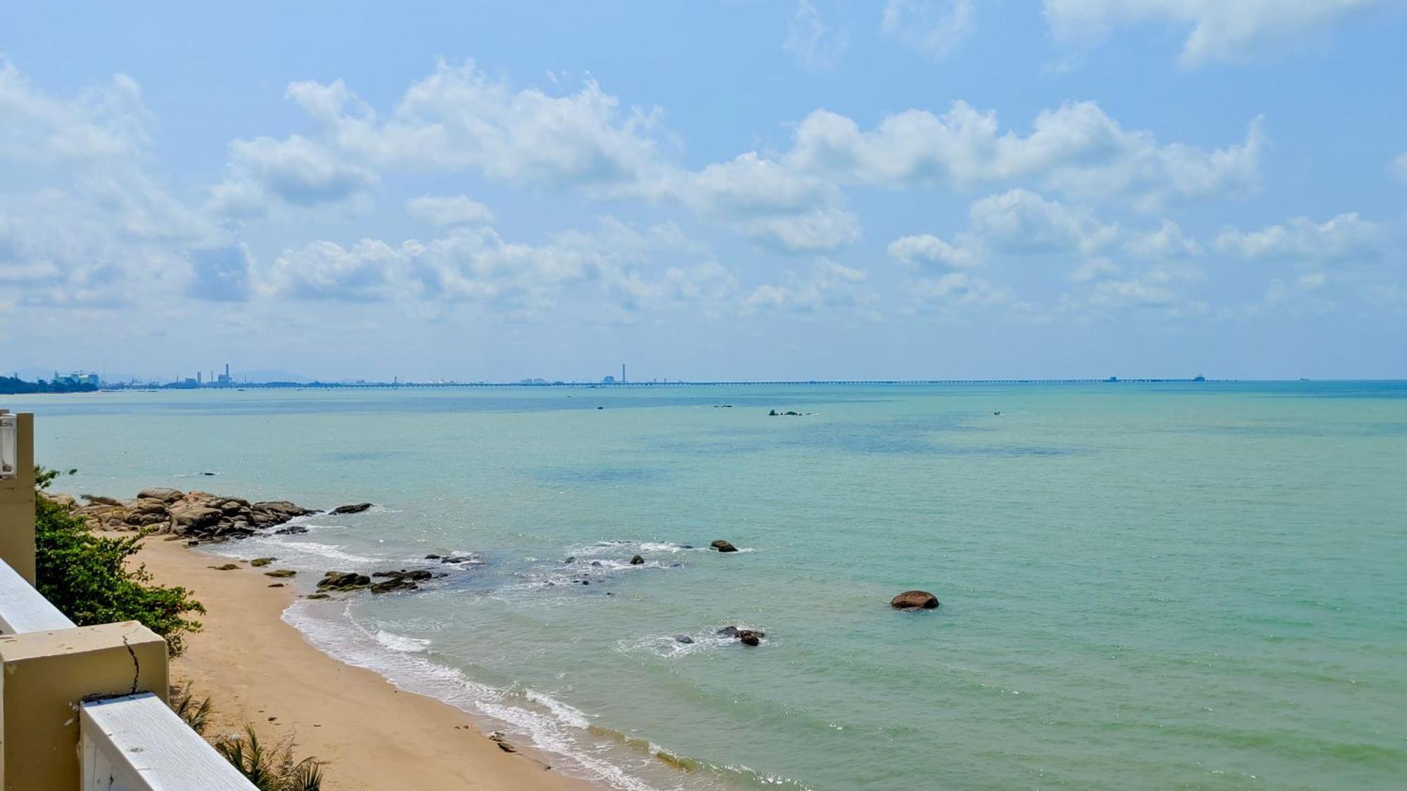 Royal Phala Cliff Beach Resort Ban Chang  Exterior foto